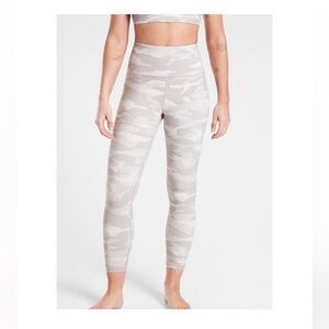 ATHLETA HIGH RISE ELATION CAMO
7/8 TIGHT IN TAUPE NWT Sz MEDIUM ATHLEISURE